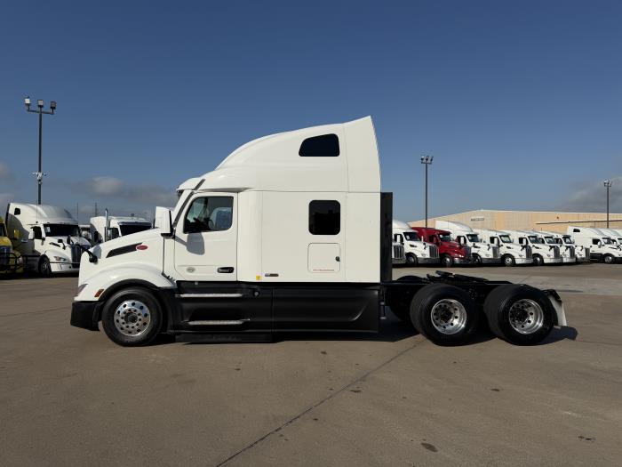 2022 Peterbilt 579-1