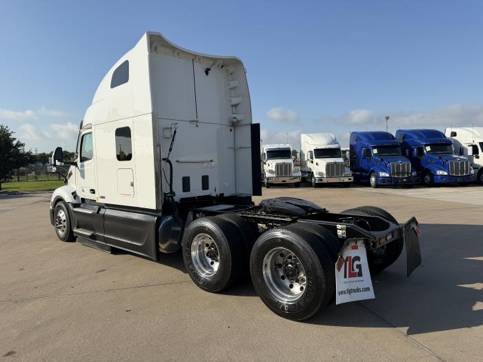 2022 Peterbilt 579-2