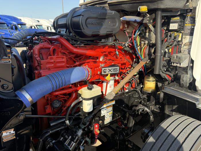 2022 Peterbilt 579-15