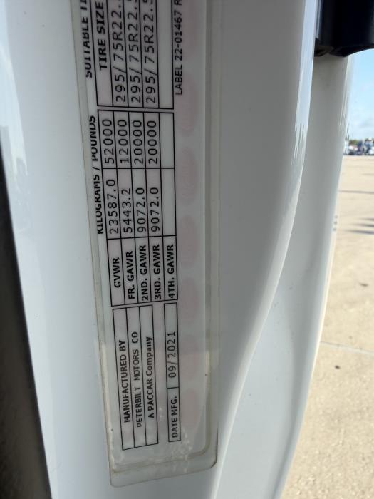 2022 Peterbilt 579-25