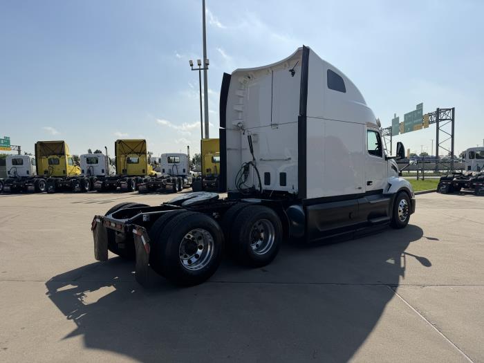 2022 Peterbilt 579-4