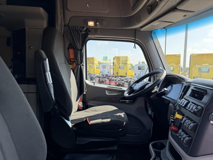 2022 Peterbilt 579-22