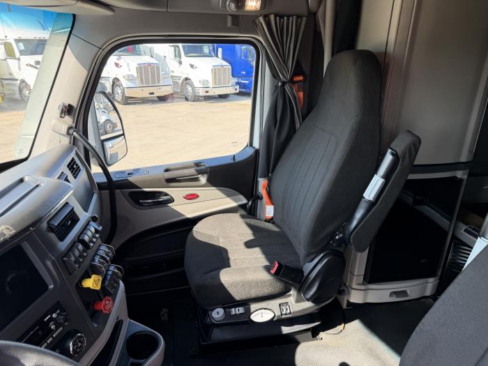 2022 Peterbilt 579-24