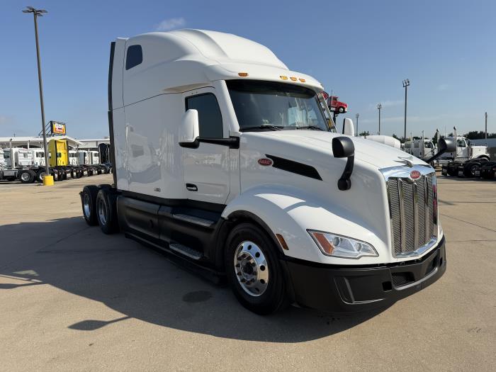 2022 Peterbilt 579-6