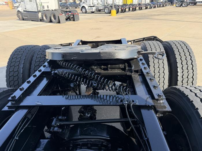 2022 Peterbilt 579-13