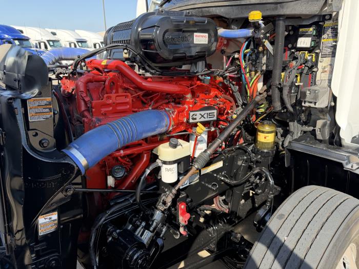 2022 Peterbilt 579-15