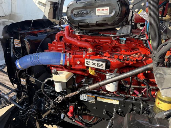 2022 Peterbilt 579-16
