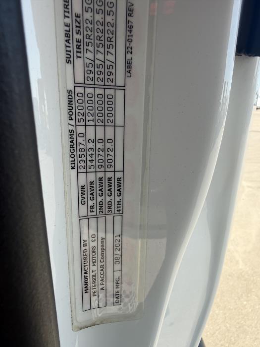 2022 Peterbilt 579-25