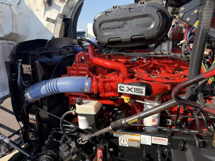 2022 Peterbilt 579-15