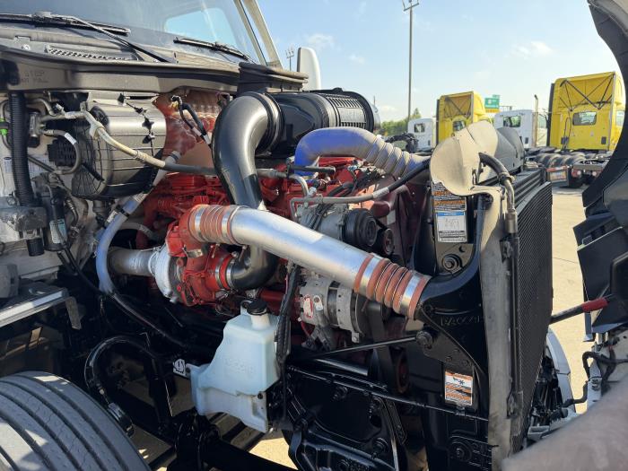 2022 Peterbilt 579-17
