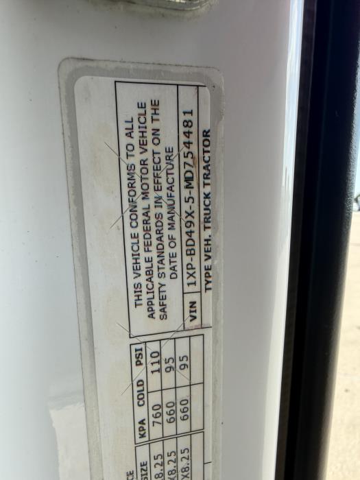 2021 Peterbilt 579-26