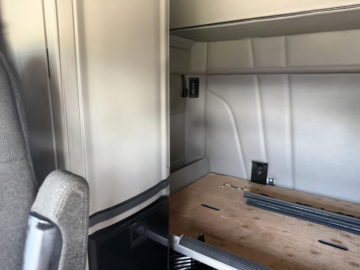2021 Peterbilt 579-30