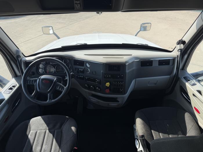 2021 Peterbilt 579-34
