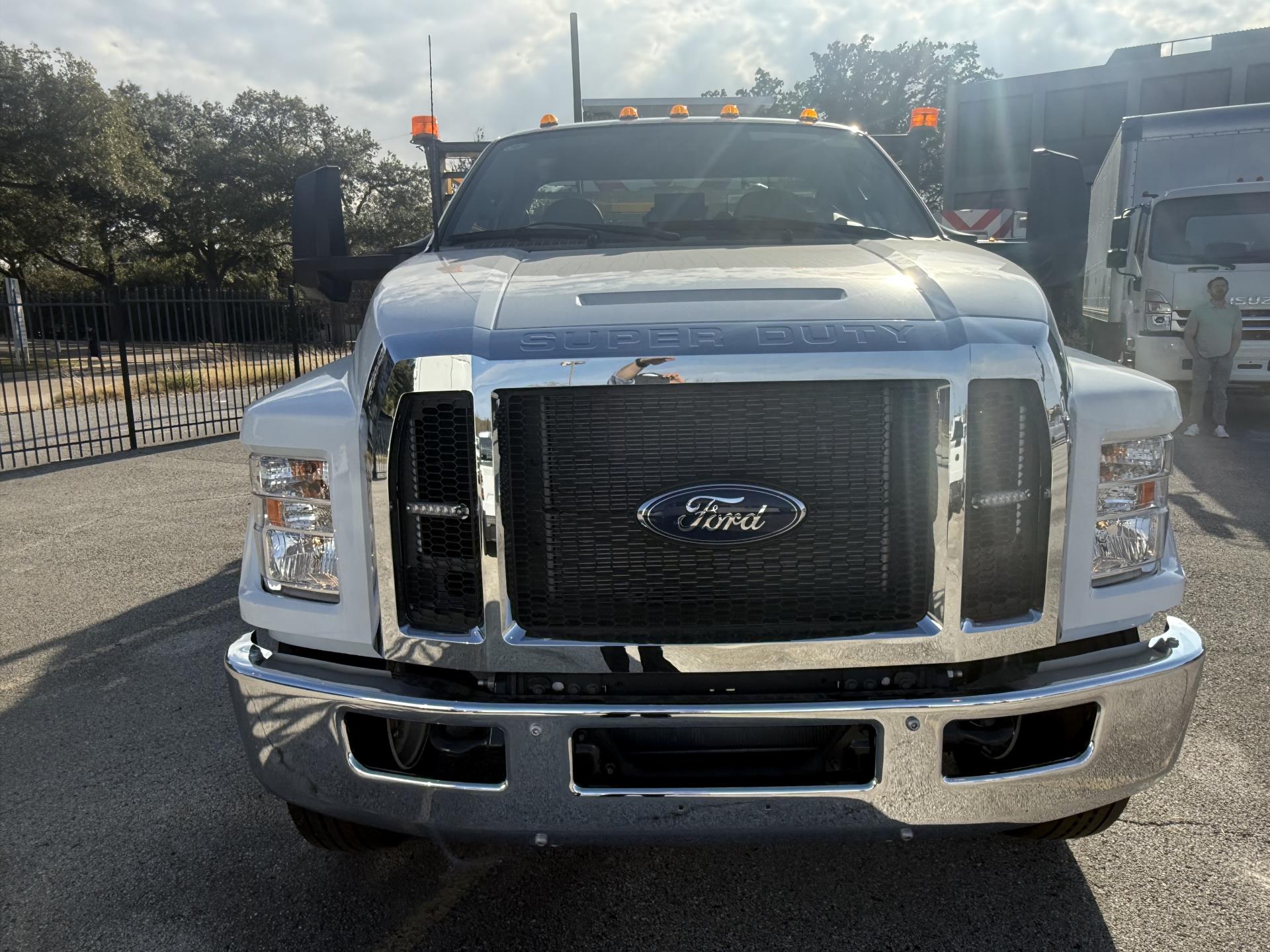 New 2027 Ford F-650 - photo 8