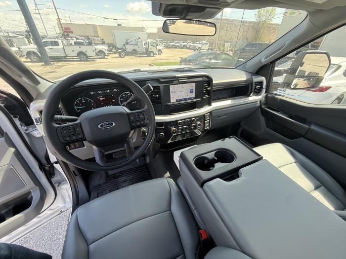 2026 Ford F-550-9