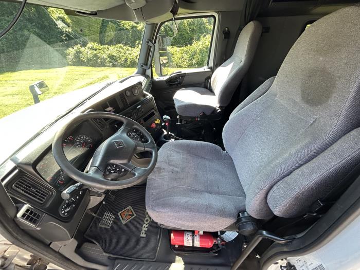 2018 International LT625-9