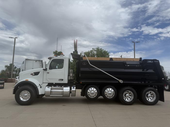 2027 Peterbilt 567-1