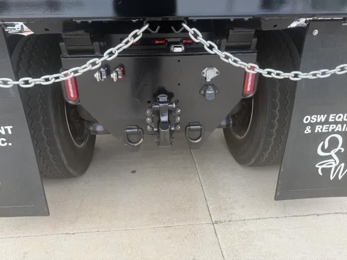 2027 Peterbilt 567-3