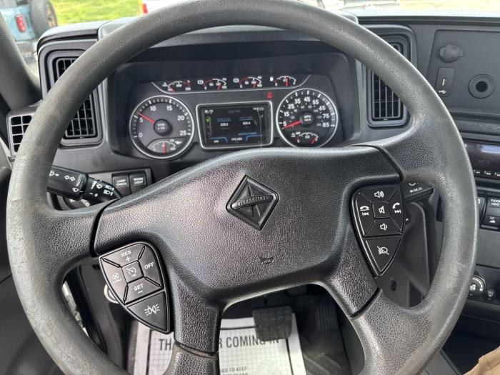 2019 International RH613-8
