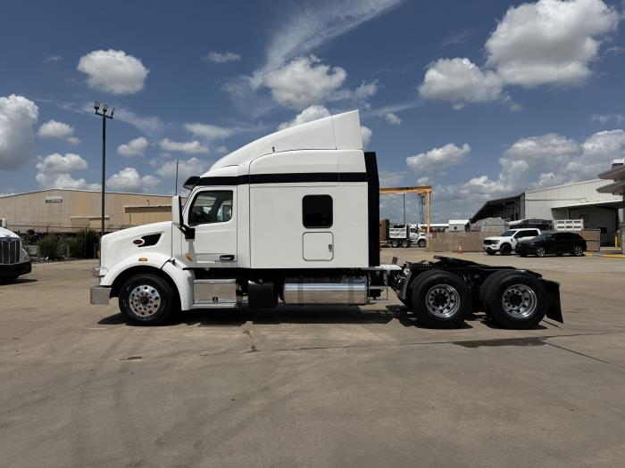 2022 Peterbilt 567 in Jacksonville, FL — photo 3