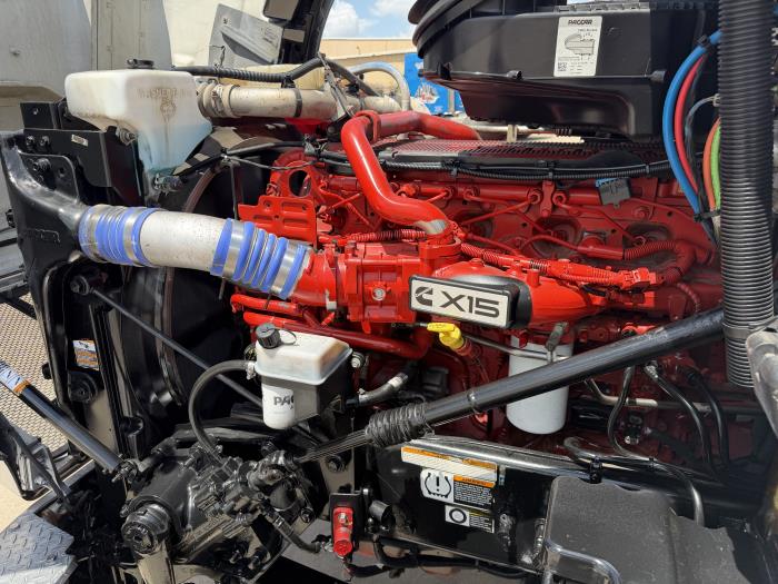 2022 Peterbilt 567-16