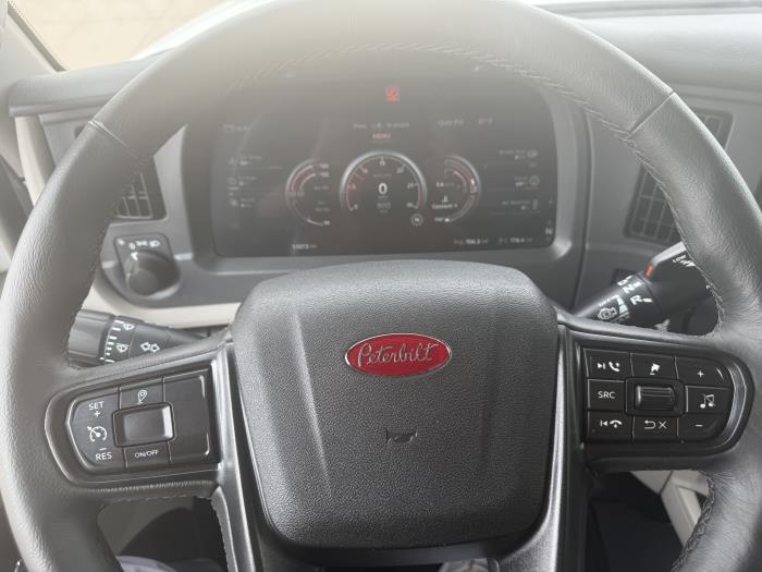 2027 Peterbilt 567-9