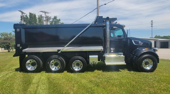 2027 Peterbilt 567-4