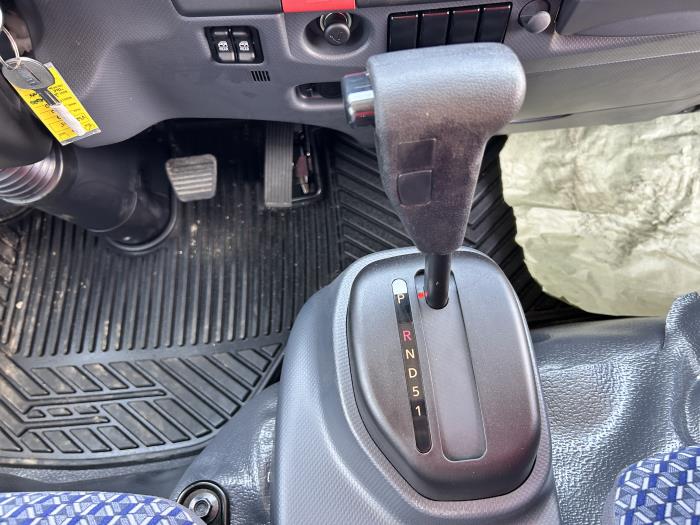 2027 Isuzu NPR-HD-24