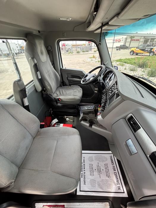 2017 Kenworth T880-8