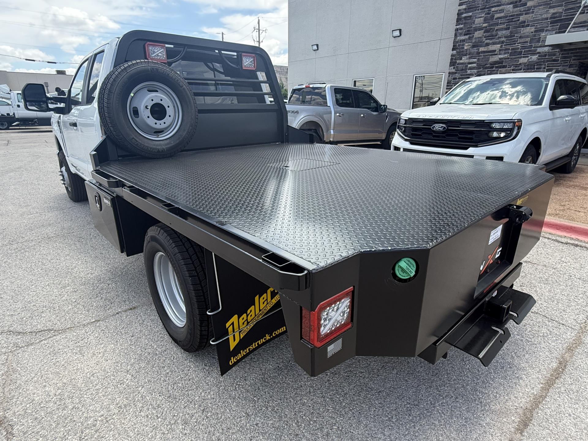 New 2025 Ford F-350 - photo 4