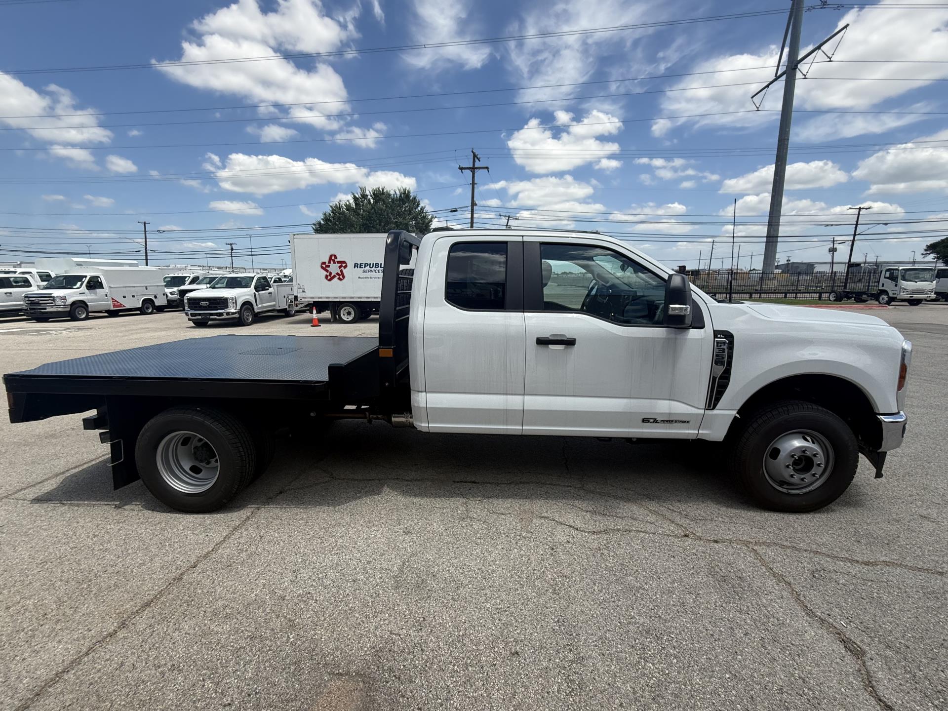 New 2025 Ford F-350 - photo 7