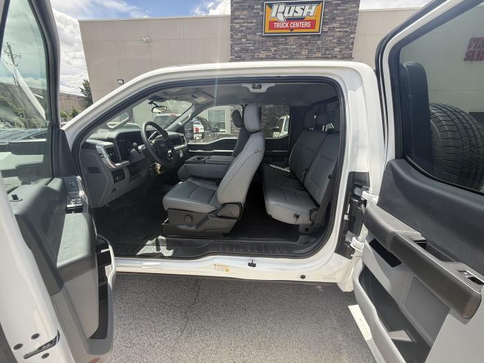 2025 Ford F-350-9