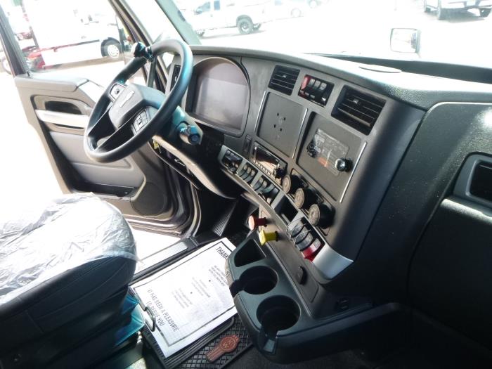 2023 Kenworth T680-17