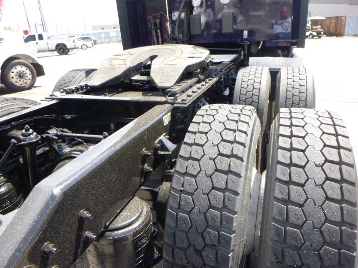 2023 Kenworth T680-34