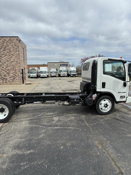 2026 Isuzu NPR-HD-5