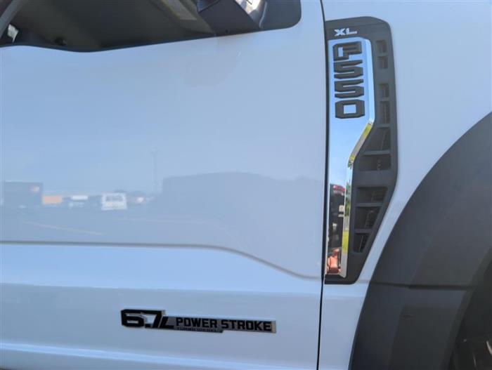 2026 Ford F-550-35