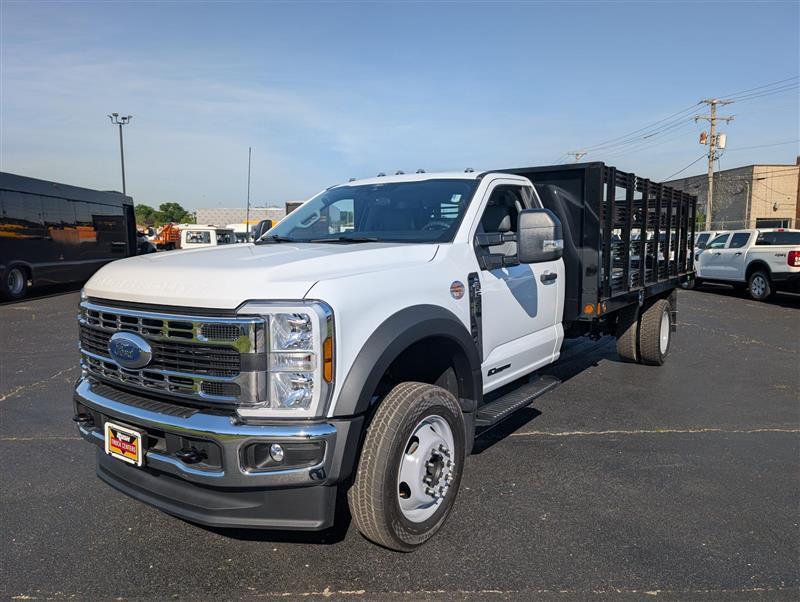 New 2026 Ford F-550 - photo 2