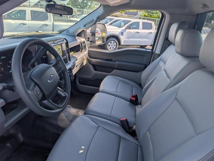 2026 Ford F-550-24