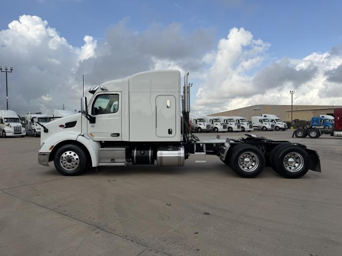 2021 Peterbilt 579-1