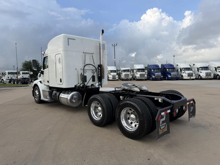 2021 Peterbilt 579-2