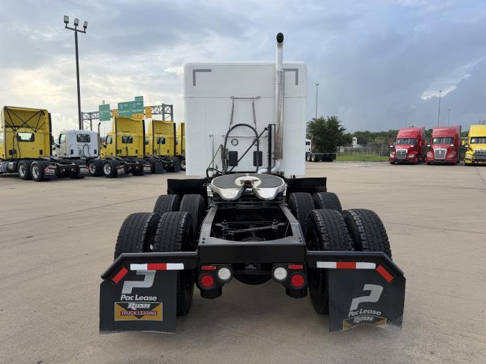 2021 Peterbilt 579-3