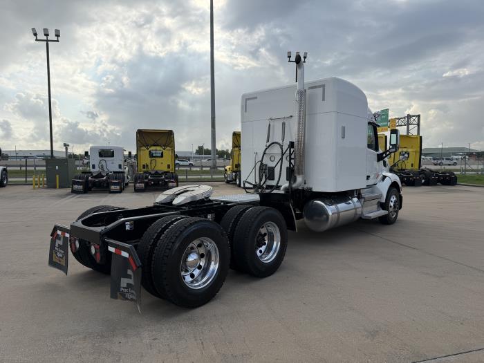 2021 Peterbilt 579-4