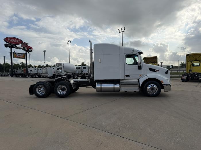 2021 Peterbilt 579-5