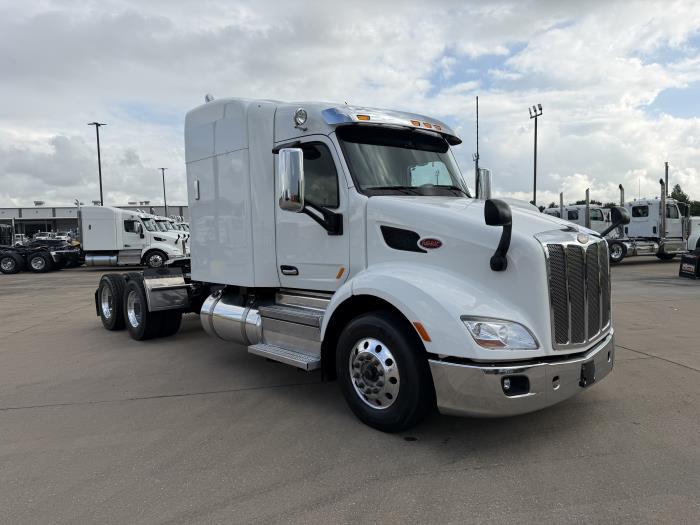 2021 Peterbilt 579-6