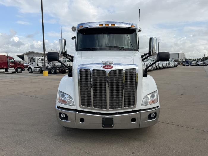 2021 Peterbilt 579-7