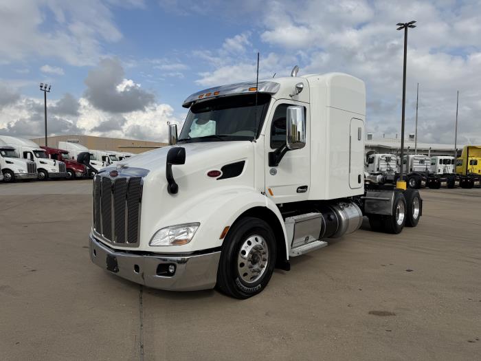 2021 Peterbilt 579-0