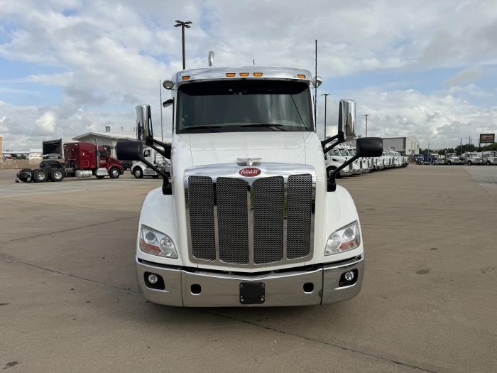 2021 Peterbilt 579-7