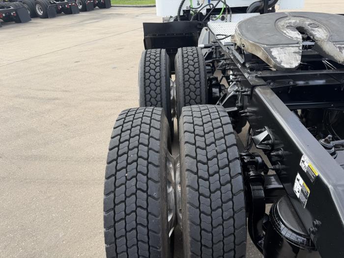 2021 Peterbilt 579-11