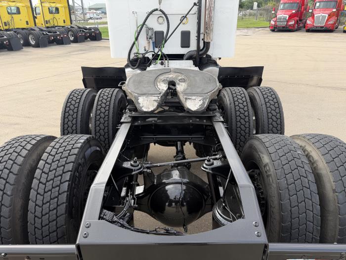 2021 Peterbilt 579-12