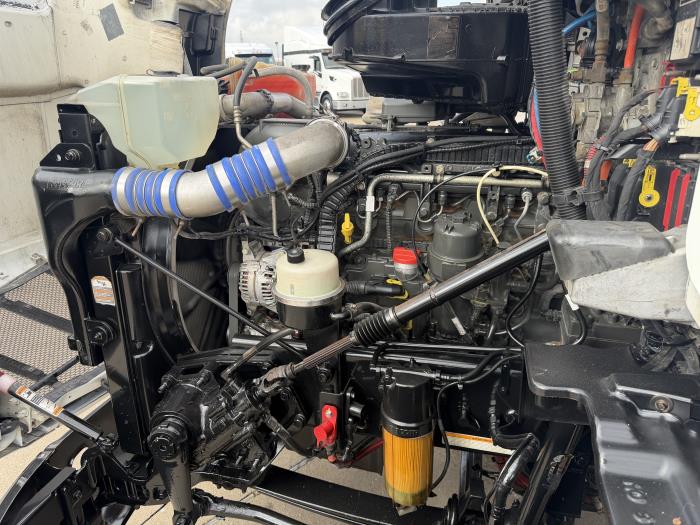 2021 Peterbilt 579-16